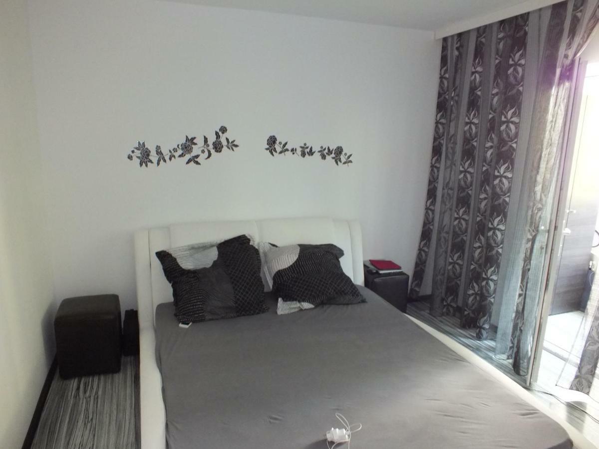 Sophia Apartament Constanta Luaran gambar